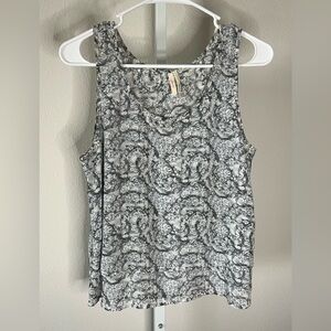Frenchi Black and White Patterned Sleeveless Top with Ruffled Layers